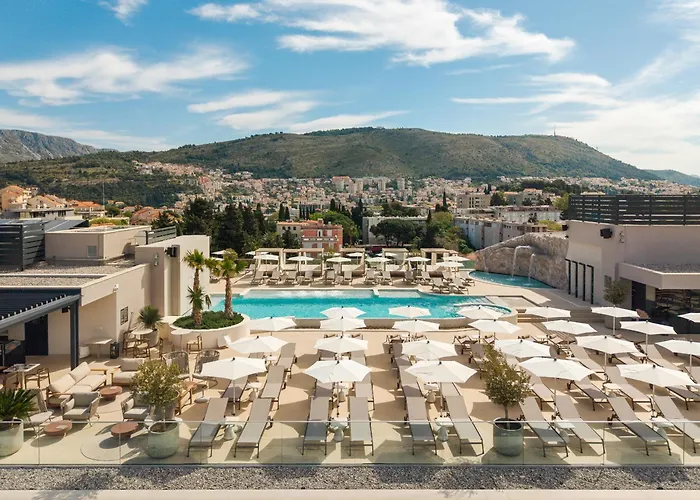 Hotel Sumratin